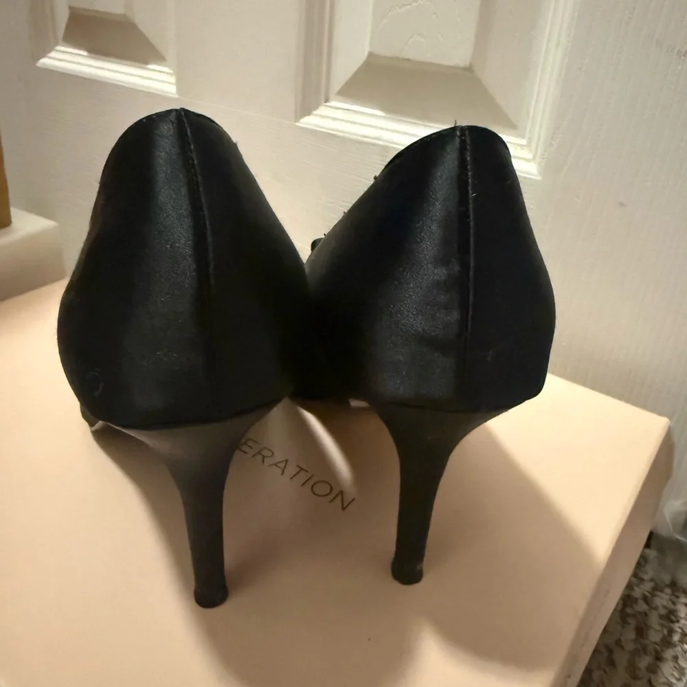 Tahari Black Ruffle Peep Toe Heels - Picture 2 of 5
